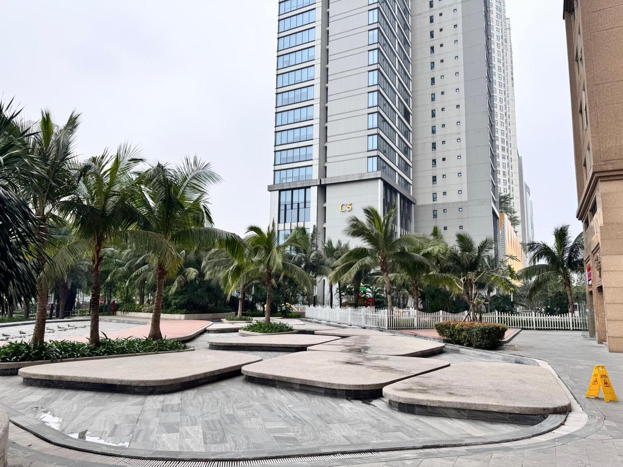D'capitale - Feria Homes Appartement *